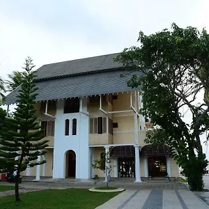 Leaf On Lagoon Hotel Negombo